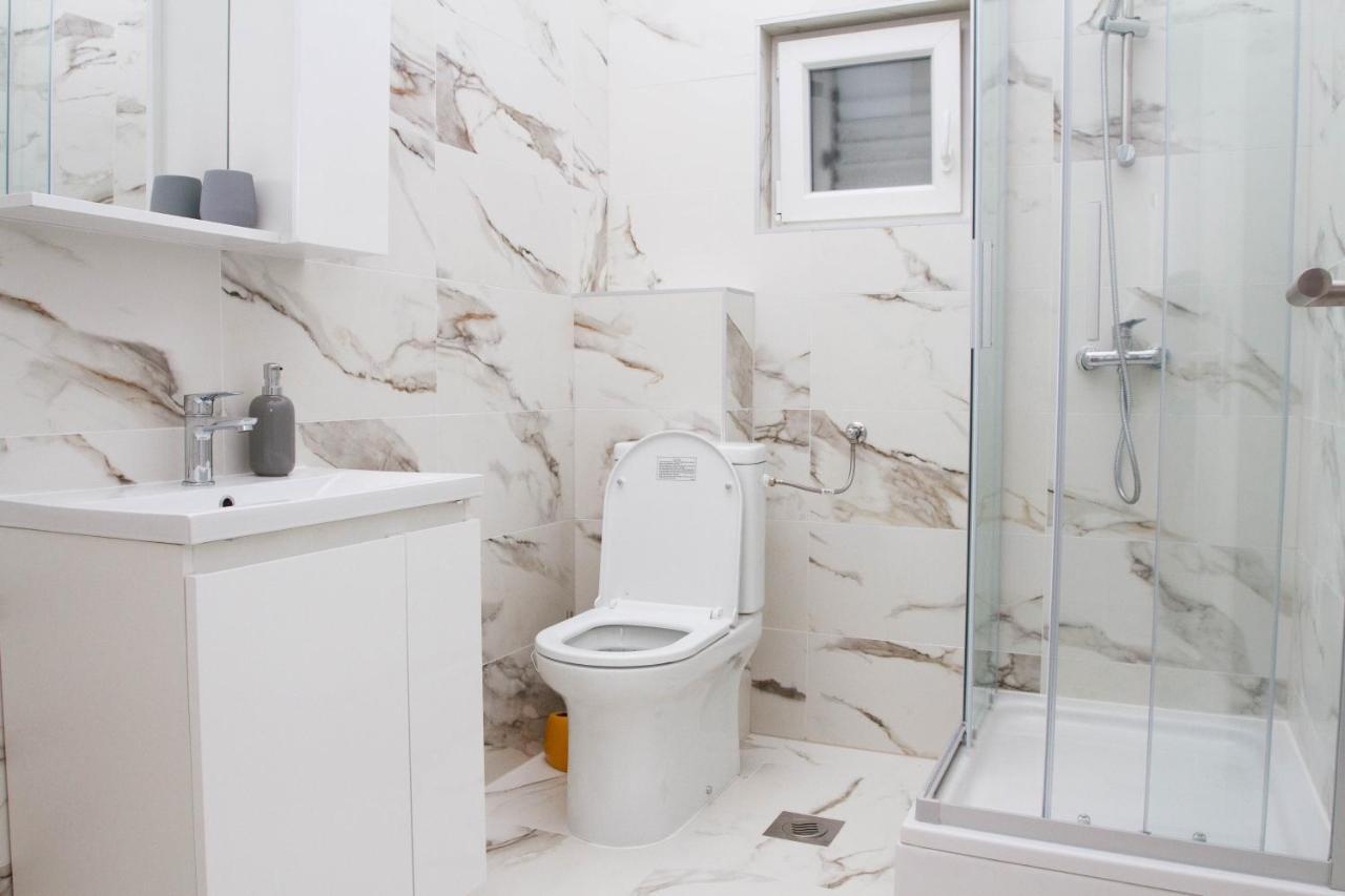Unforgettable Sea View Apartments Bakota Podstrana Bagian luar foto