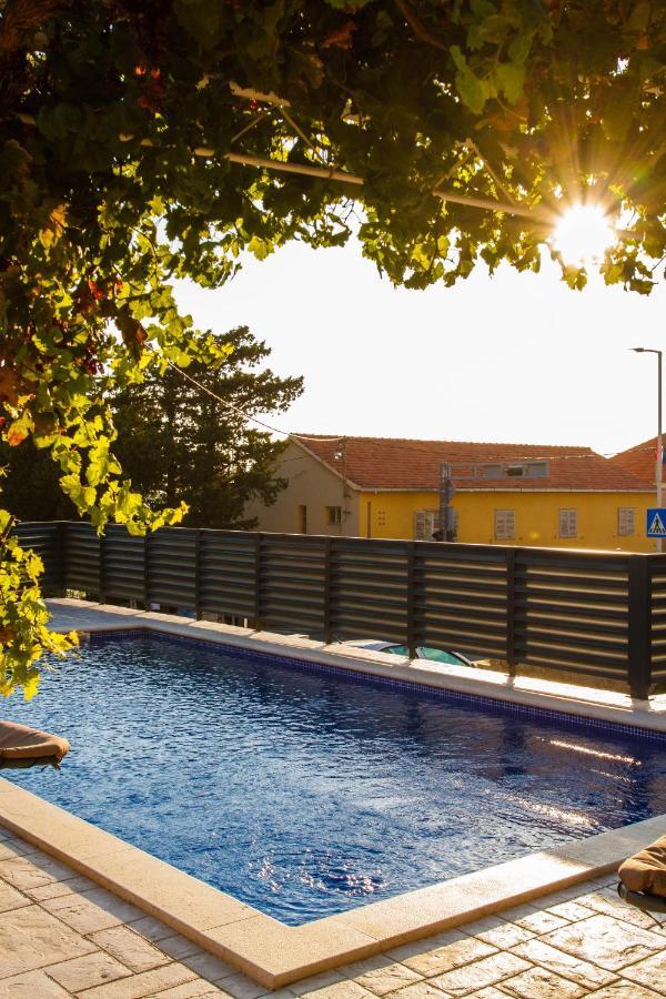 Unforgettable Sea View Apartments Bakota Podstrana Bagian luar foto
