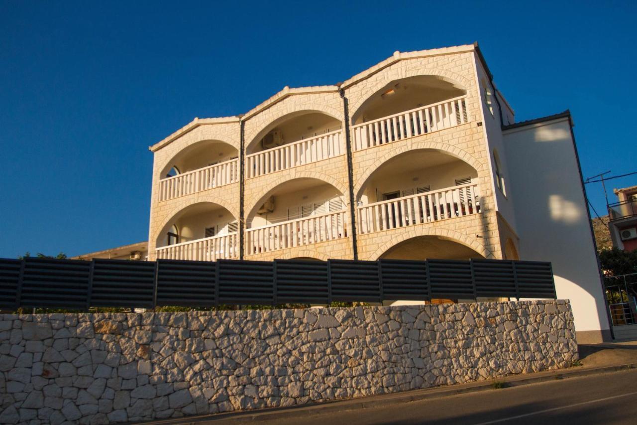 Unforgettable Sea View Apartments Bakota Podstrana Bagian luar foto