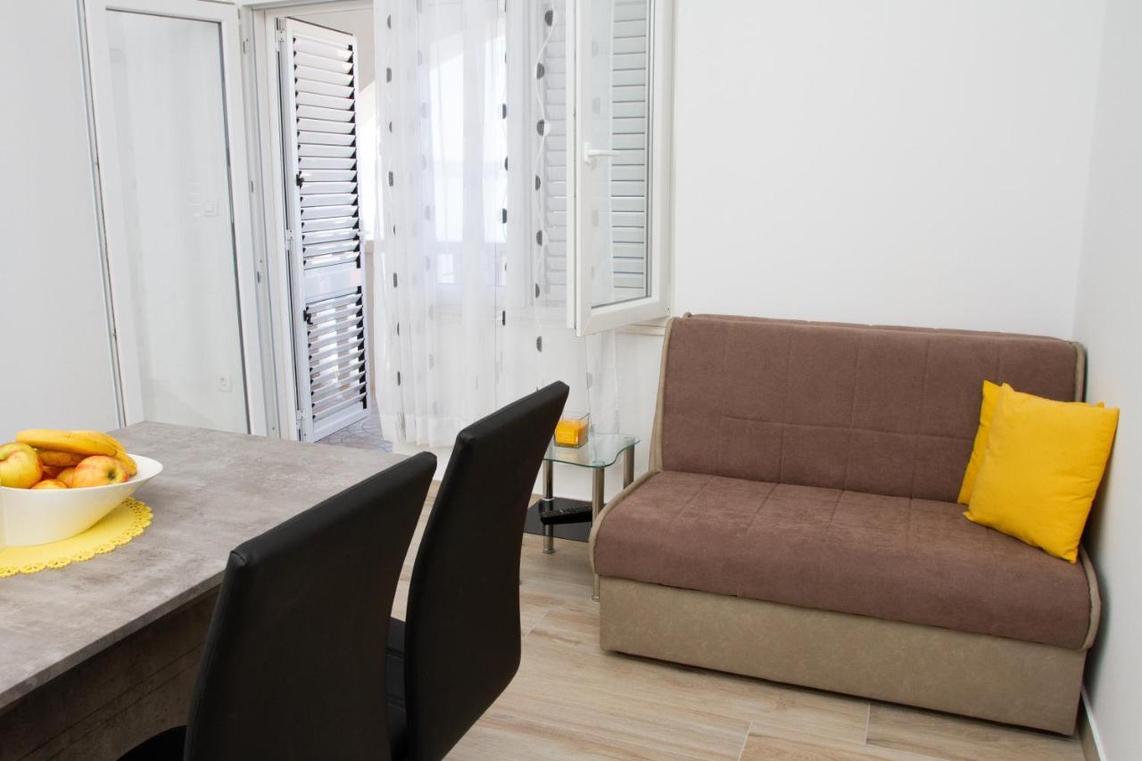 Unforgettable Sea View Apartments Bakota Podstrana Bagian luar foto