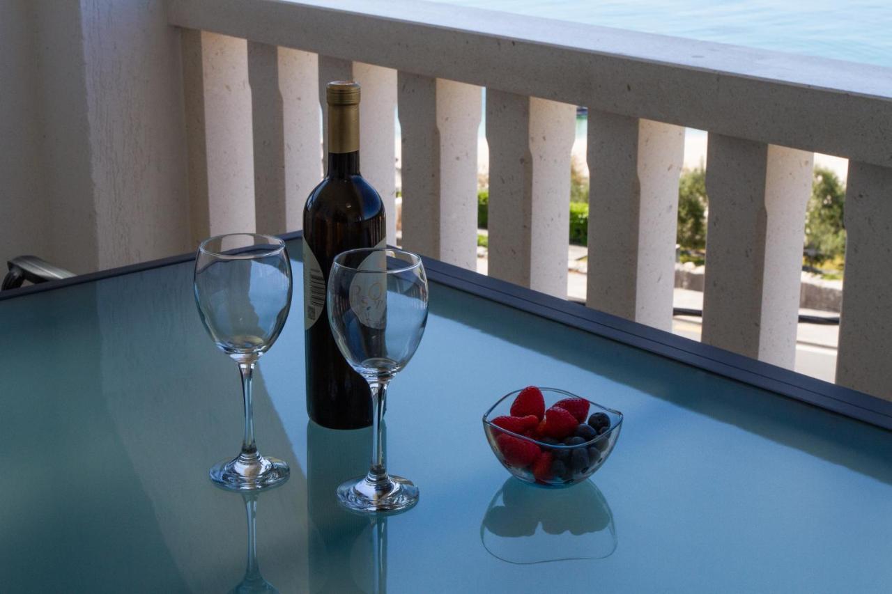 Unforgettable Sea View Apartments Bakota Podstrana Bagian luar foto